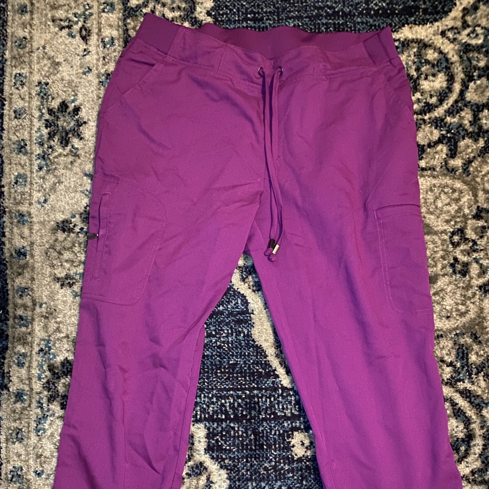 Women’s scrub pants size M
